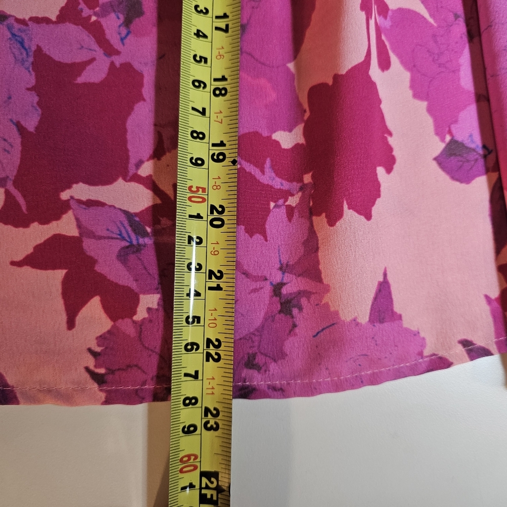 Entro Floral Ruffle Blouse - Pink and Red Womans Medium - Picture 6 of 6